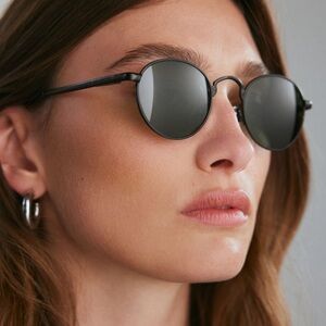 NWT Urban Outfitters Urban Renewal Vintage Orbiter sunglasses